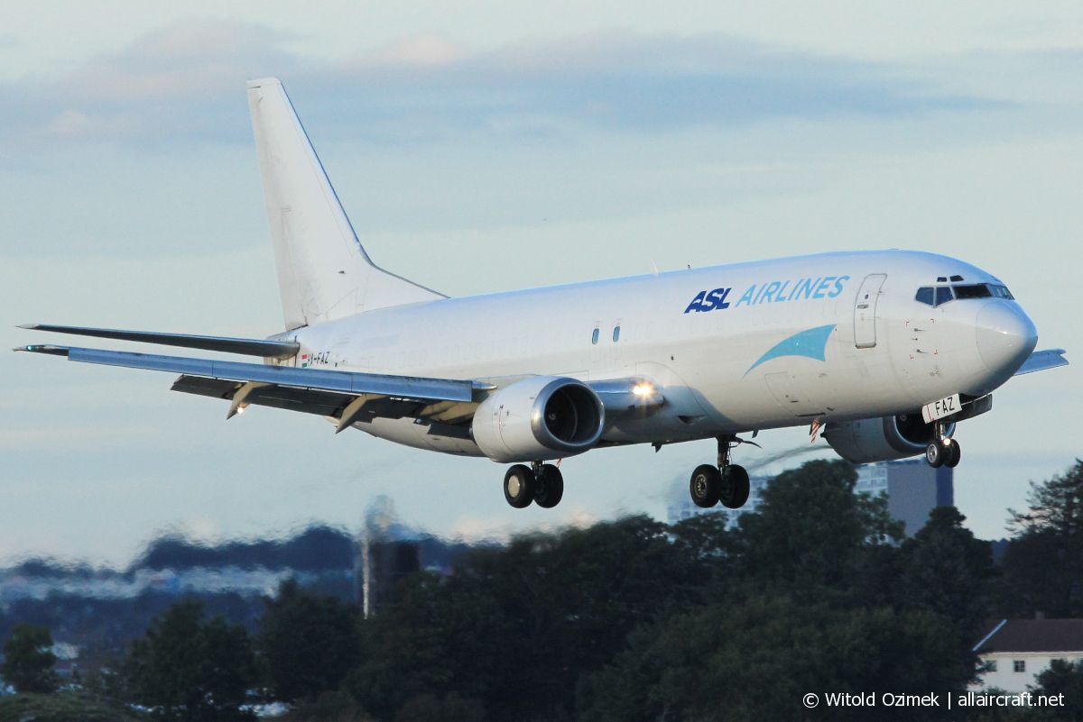 HA-FAZ (24446) 1994 Boeing 737-476(SF)