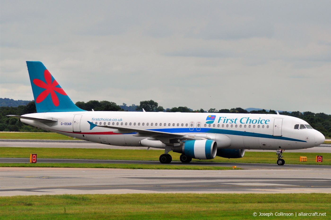 G-OOAR (1320) 2000 Airbus A320-214