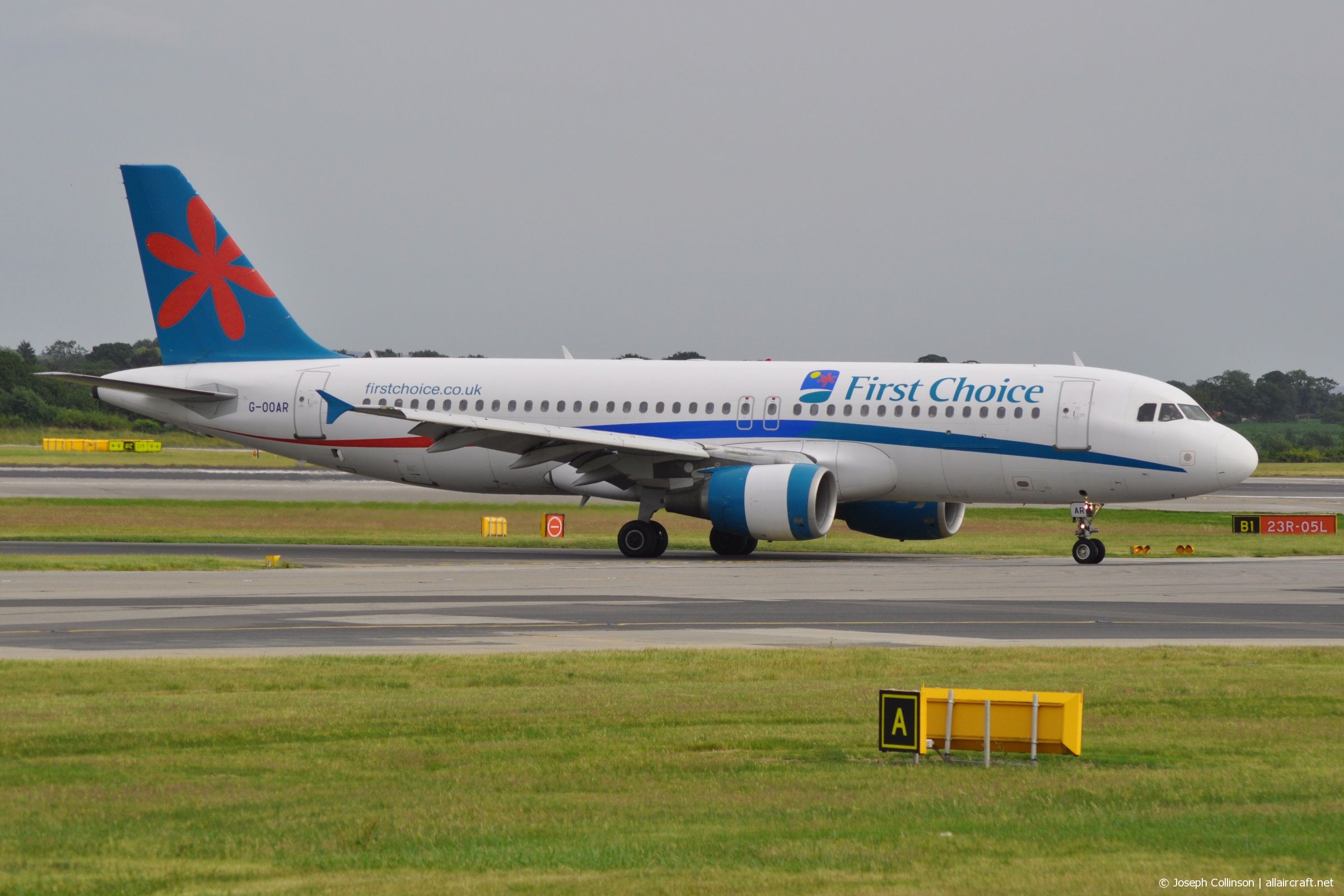 G-OOAR (1320) 2000 Airbus A320-214