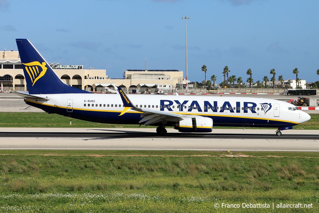 G-RUKC (40289) 2010 Boeing 737-8AS(WL)