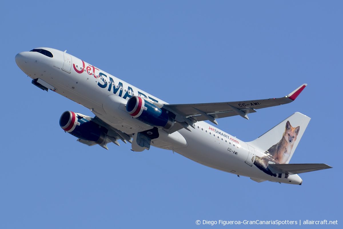CC-AWI (8730) 2019 Airbus A320-232(WL)