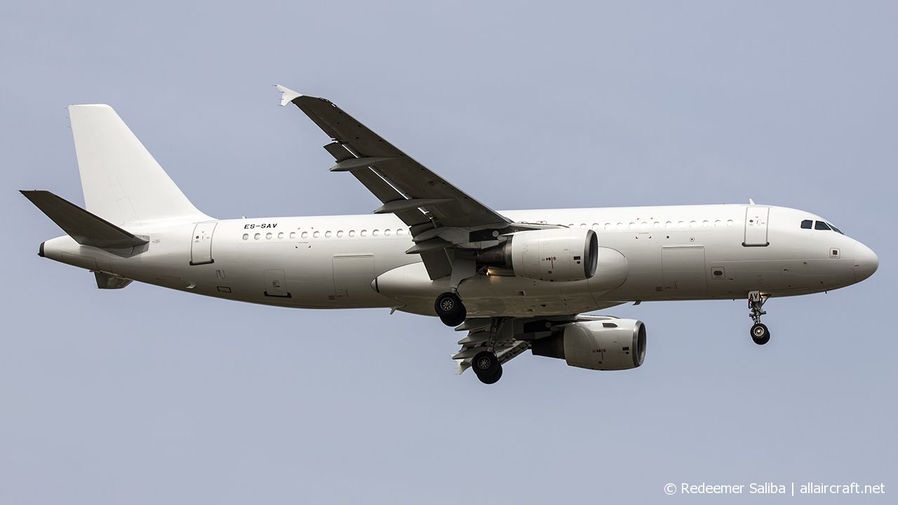 ES-SAV · Airbus A320-214 · (MLA / LMML)