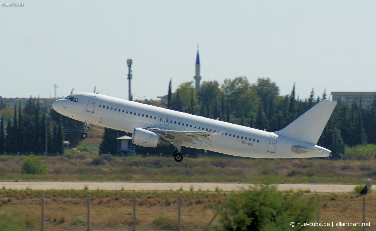ES-SAK (cn 888) Airbus A320-214