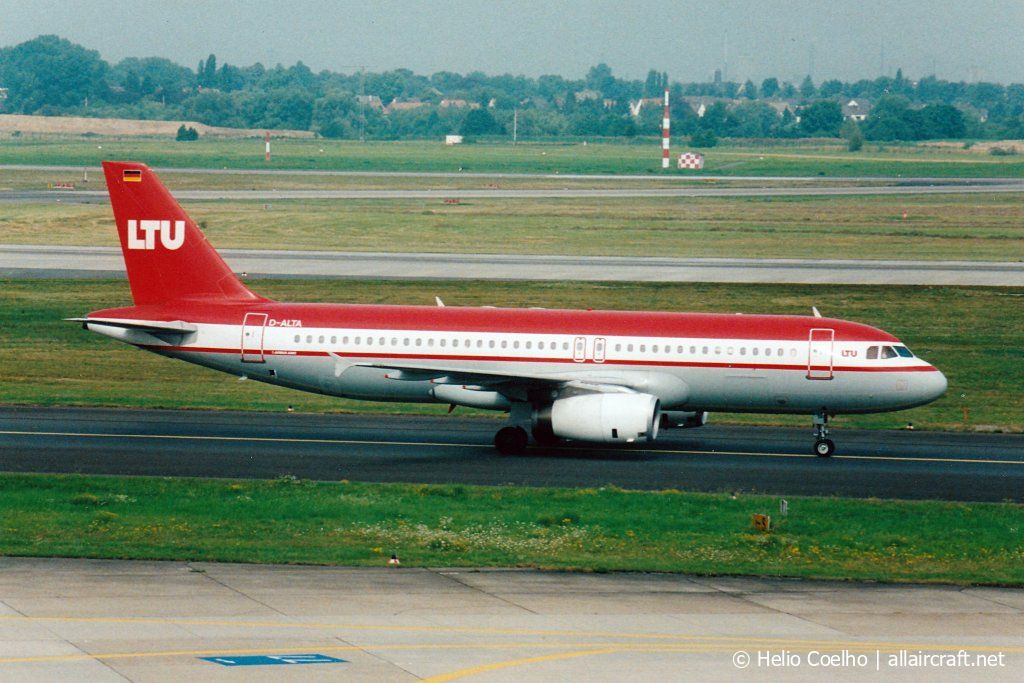 D-ALTA (530) 1995 Airbus A320-232