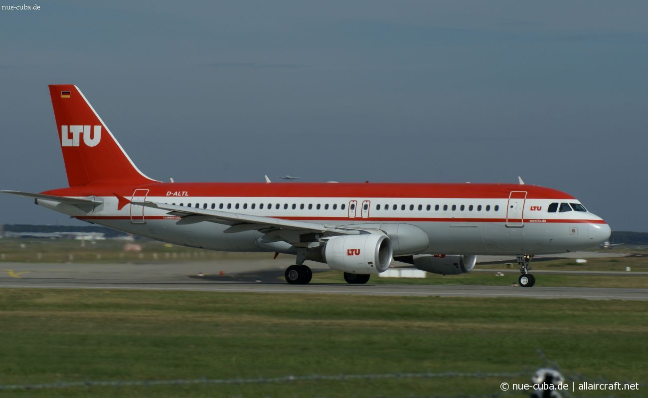 D-ALTL (2009) 2003 Airbus A320-214