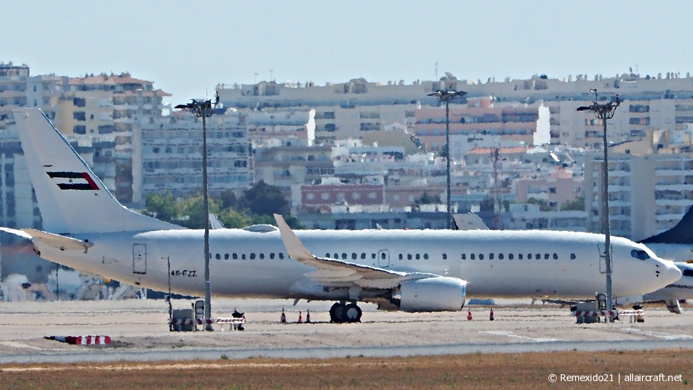 A6-FZZ (40277) 2015 Boeing 737-8KN(WL)