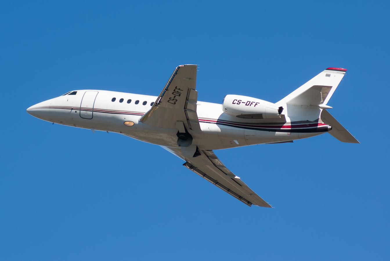 CS-DFF (41) 2004 Dassault Falcon 2000 EX