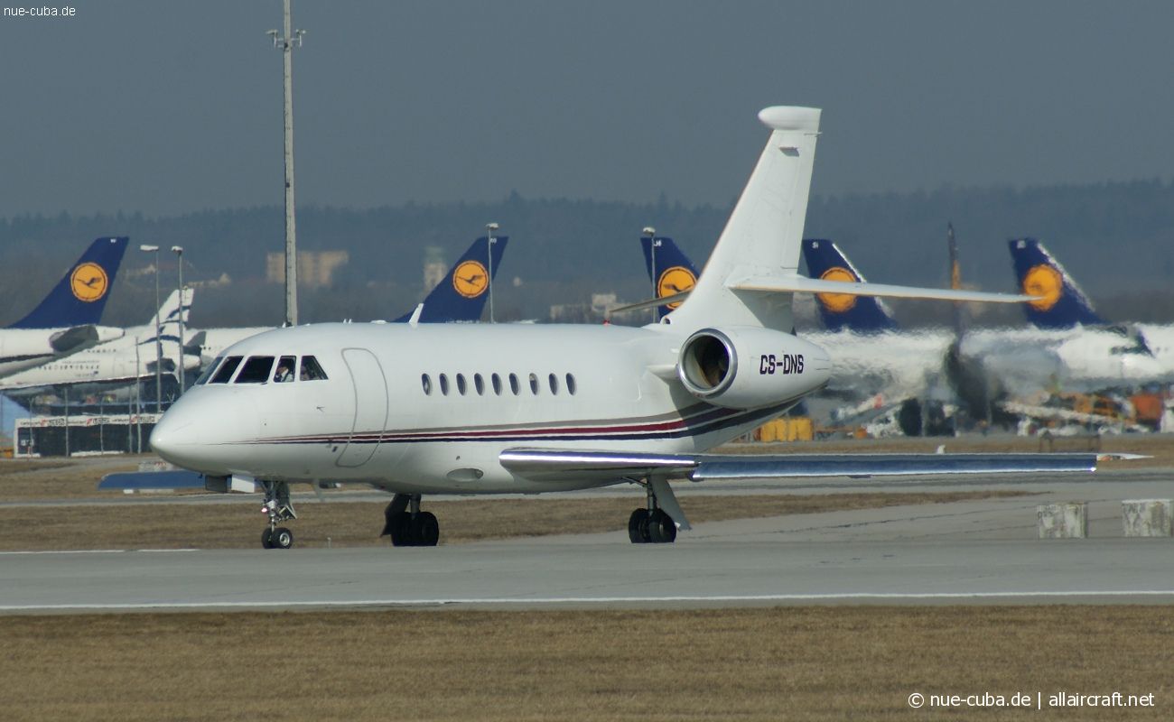 CS-DNS (139) 2001 Dassault Falcon 2000