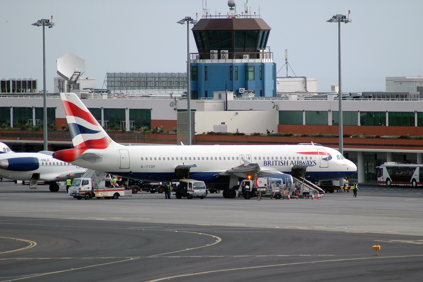 G-TTOF, (cn 1918), Airbus A320-232