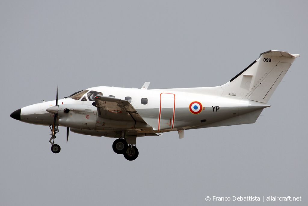 099 (121-099) Embraer EMB-121AA Xingu