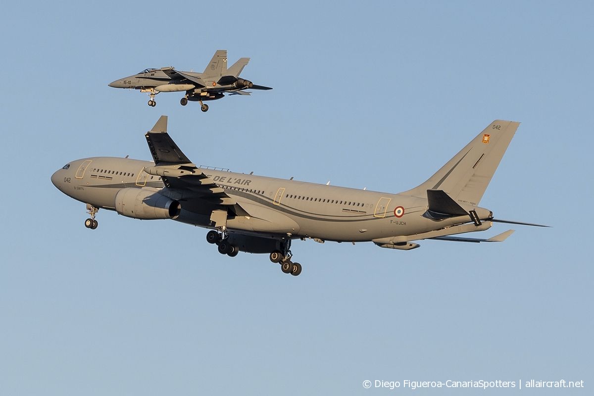 F-UJCH / 042 2017 Airbus A330-243MRTT