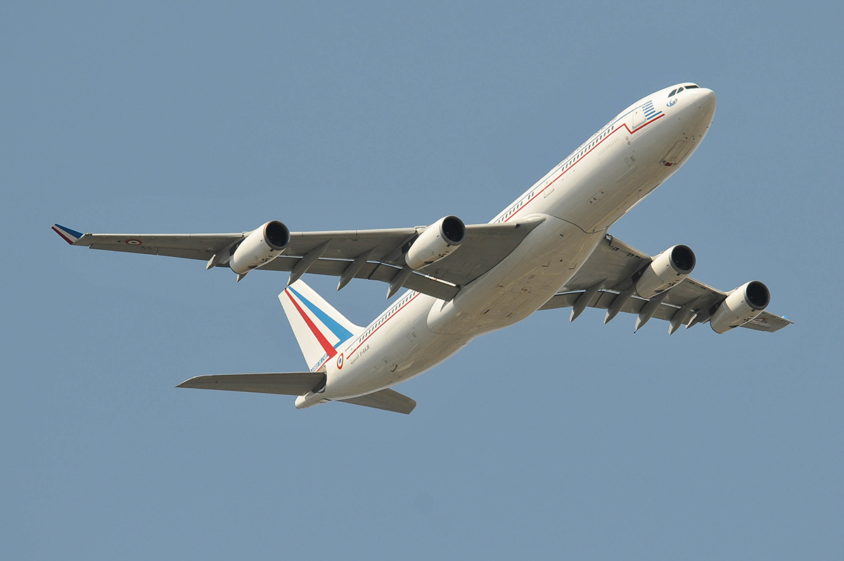 F-RAJB (081) 1995 Airbus A340-211