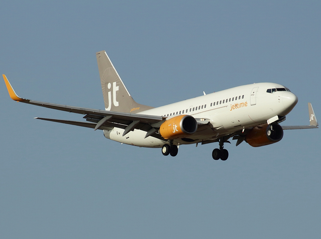 OH-JTV (28015) 2001 Boeing 737-7L9(WL)