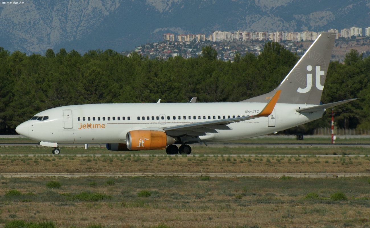 OH-JTZ (239083) 1999 Boeing 737-73S(WL)