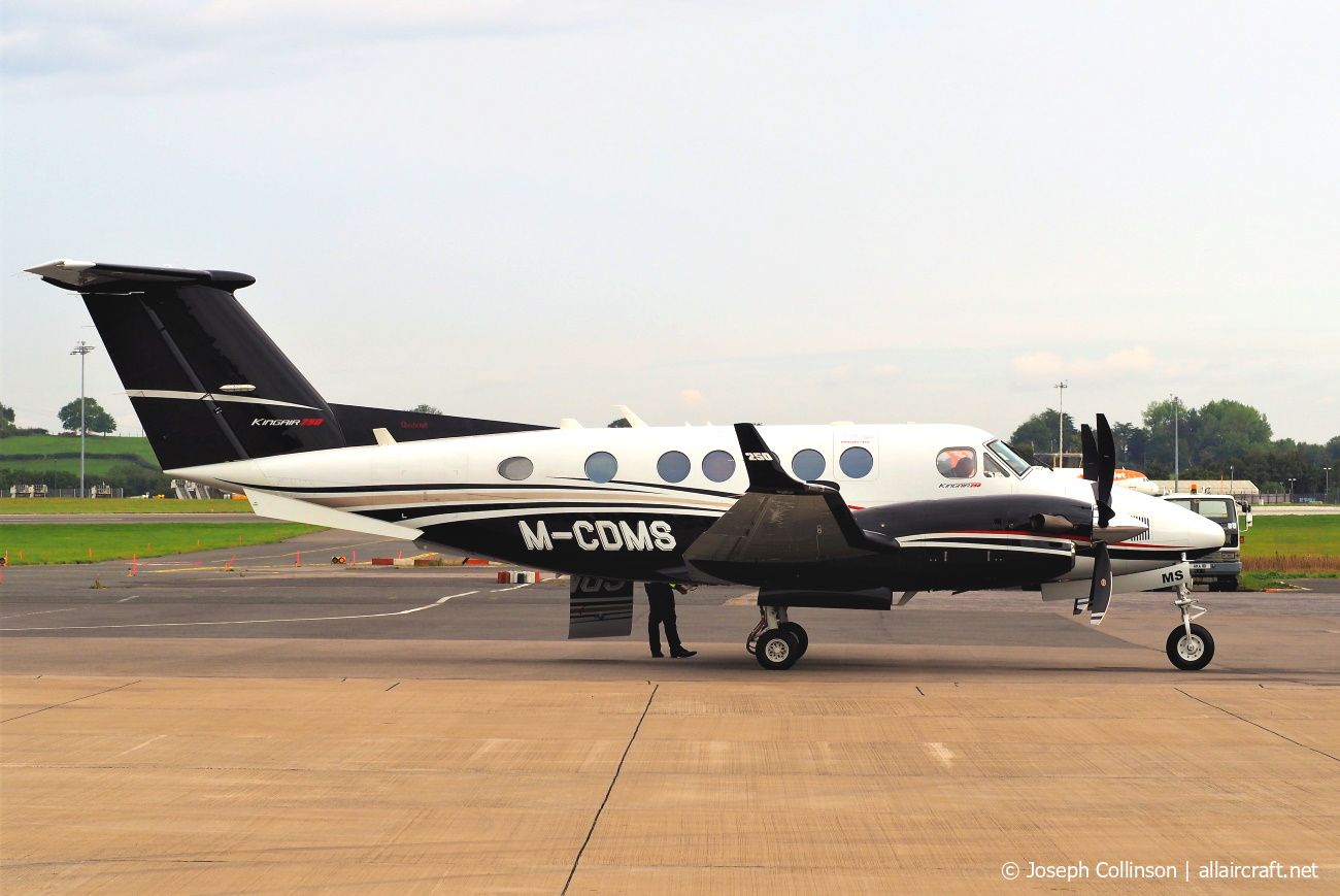 M-CDMS (BY-262) 2016 Beech Super King Air 250