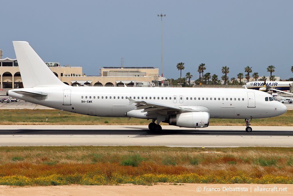 9H-SWK (4008) 2009 Airbus A320-232