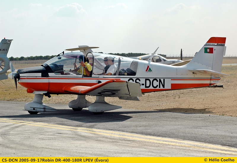 CS-DCN, (cn 1235), Robin DR-400-180R Remorqueur