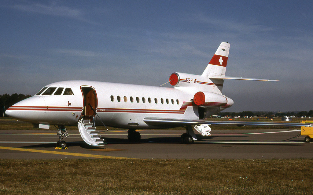HB-IAF (30) 1987 Dassault Falcon 900
