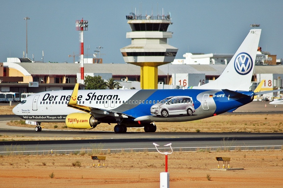D-AHFB (27982) 1997 Boeing 737-8K5(WL)
