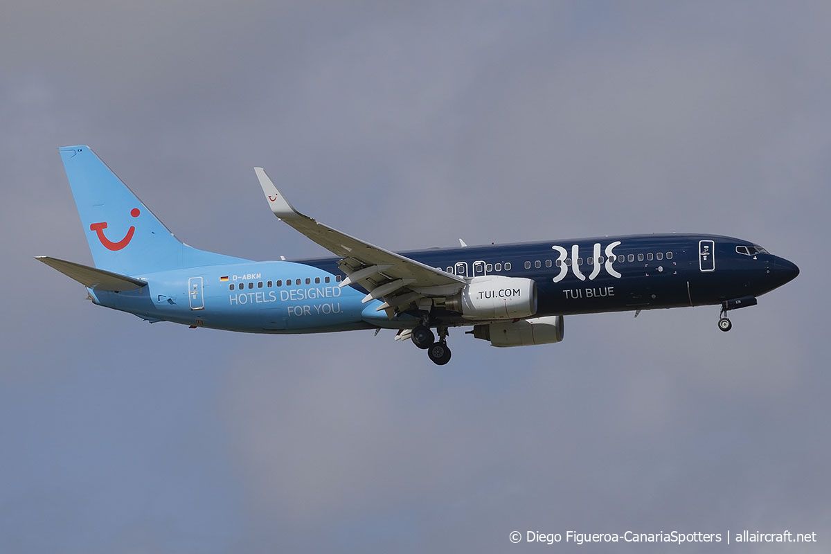 D-ABKM (37755) 2010 Boeing 737-86J(WL)