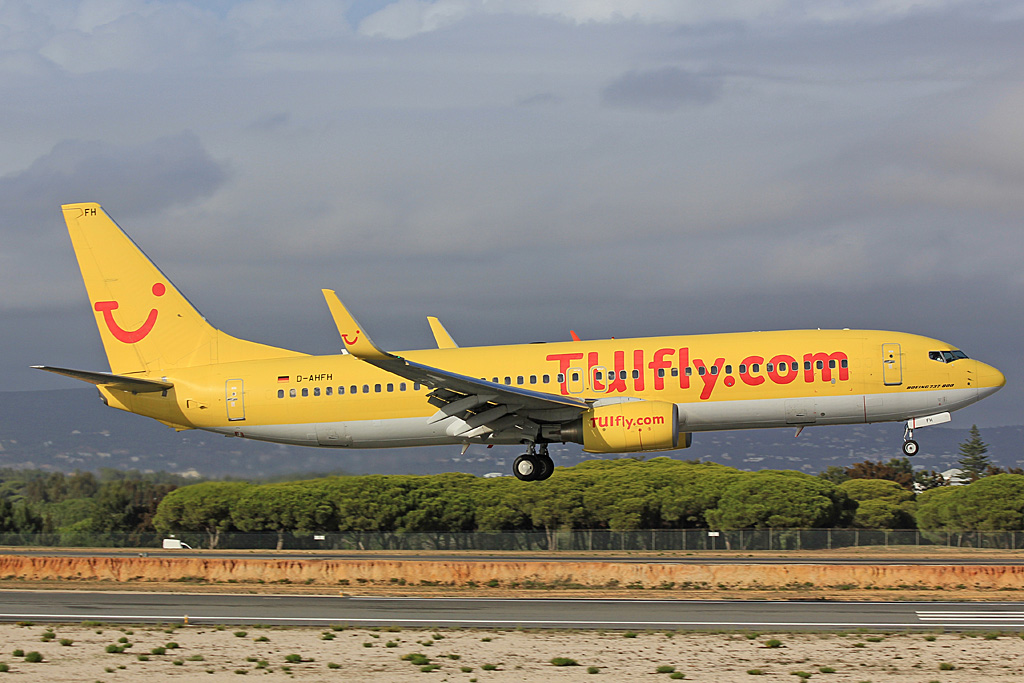 D-AHFH (27983) Boeing 737-8K5(WL)