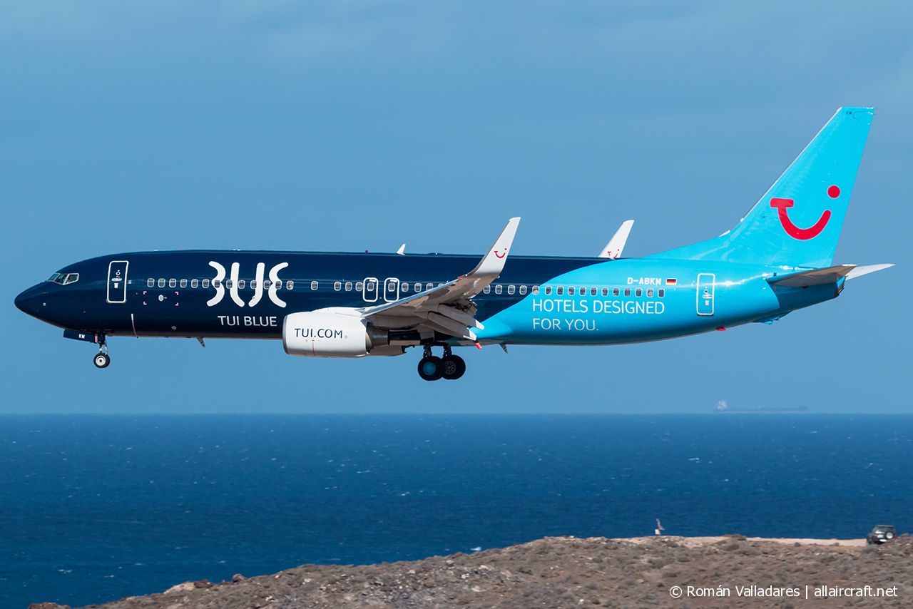 D-ABKM (37755) 2010 Boeing 737-86J(WL)