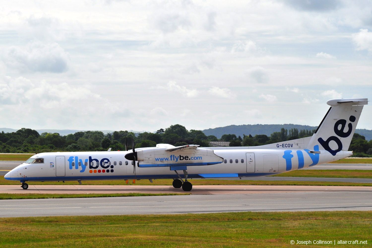 G-ECOV (4033) Bombardier Dash 8-Q402
