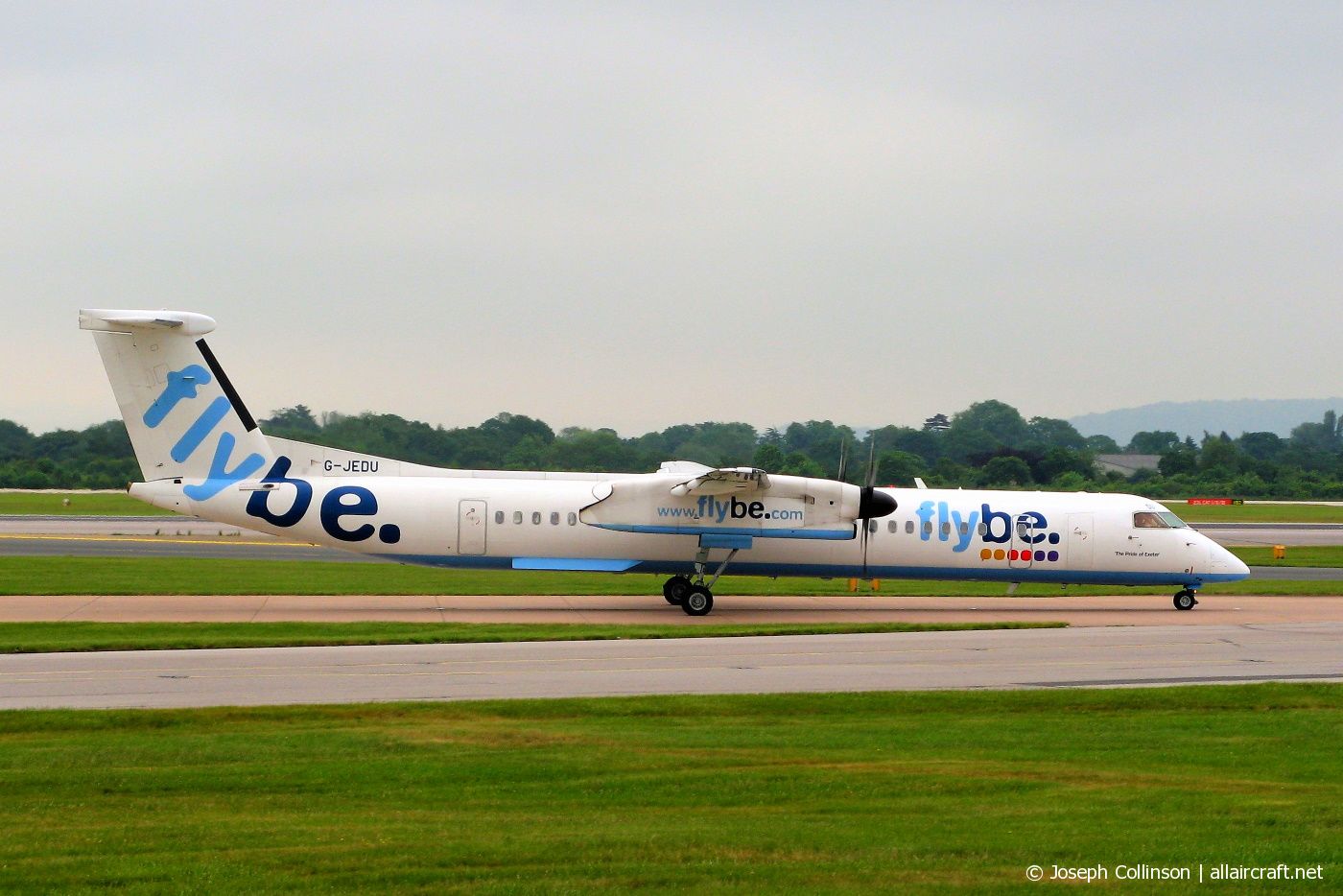 G-JEDU (4089) 2004 Bombardier Dash 8-Q402