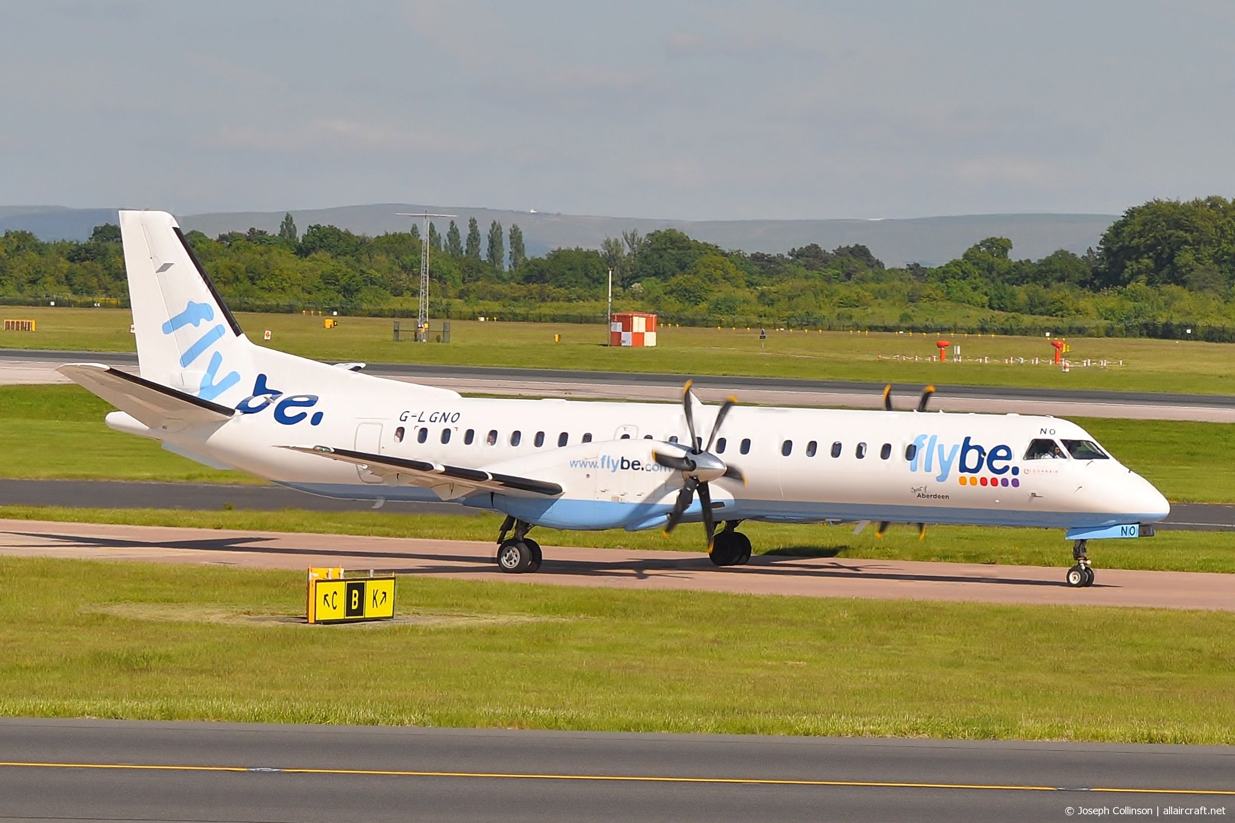 G-LGNO (2000-013) 1995 Saab 2000