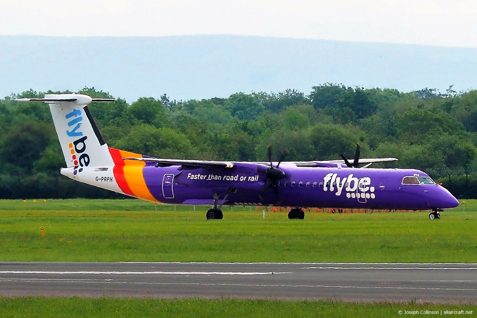 G-PRPH (4323) Bombardier Dash 8-Q402
