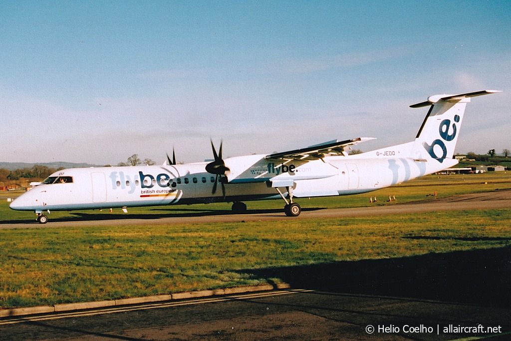 G-JEDO (4079) 2002 Bombardier Dash 8-Q402