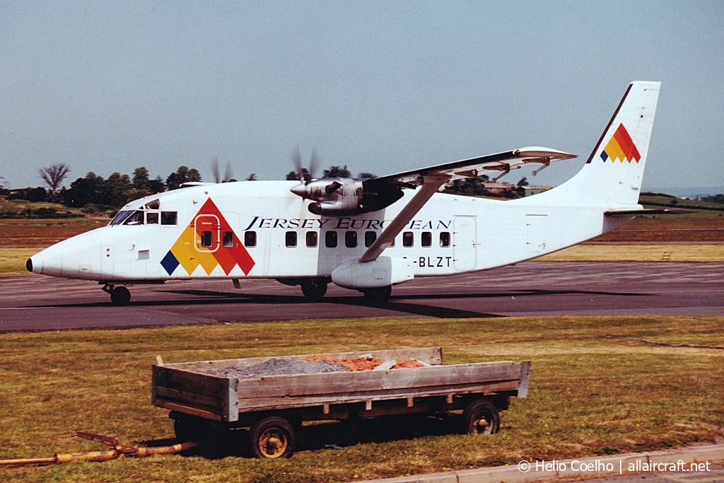 G-BLZT (SD3676) 1985 Short 360-100