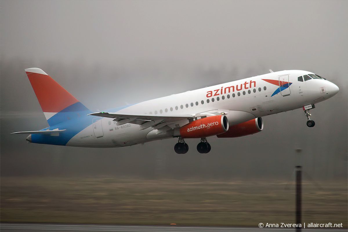 RA-89080 (cn 95129) Sukhoi Superjet 100