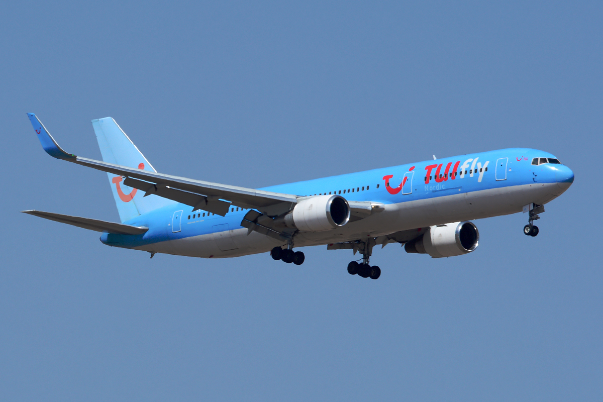 SE-RFS (28040) 1996 Boeing 767-304(ER)(WL)