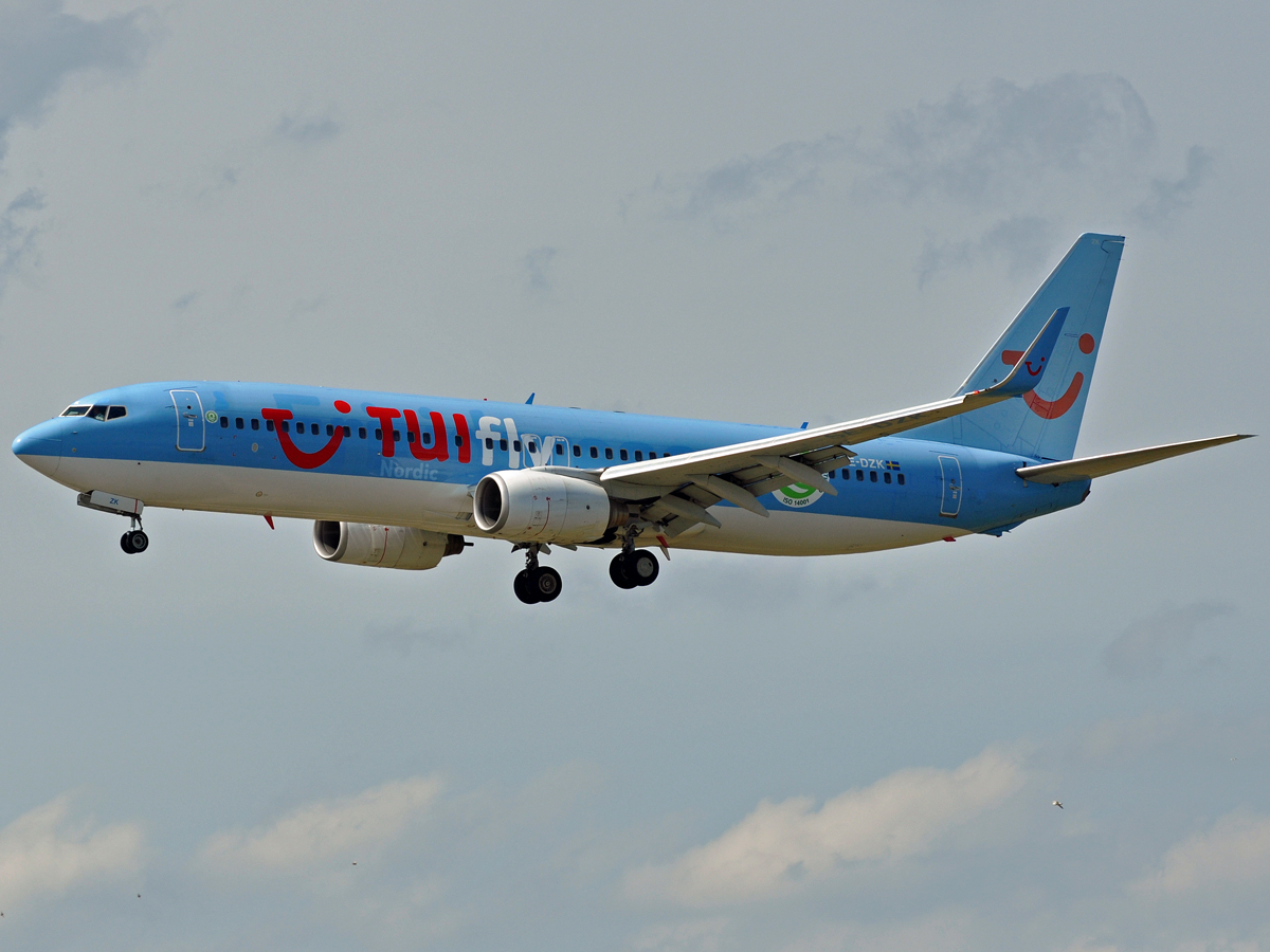 SE-DZK, (cn 28231), Boeing 737-804(WL)
