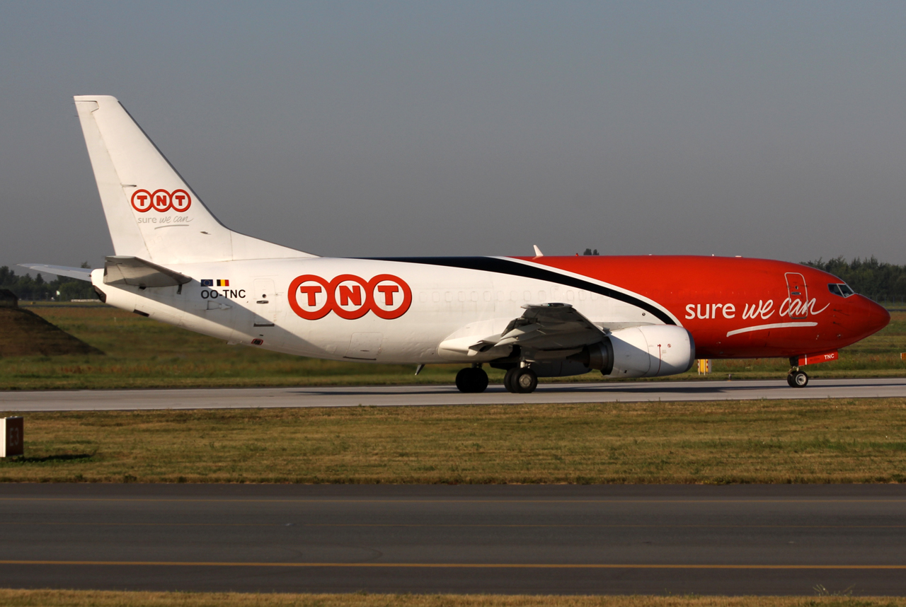 OO-TNC (23513) 1986 Boeing 737-301(BDSF)