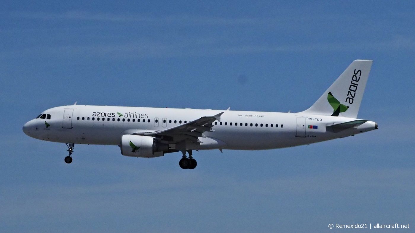 CS-TKQ (2325) 2004 Airbus A320-214