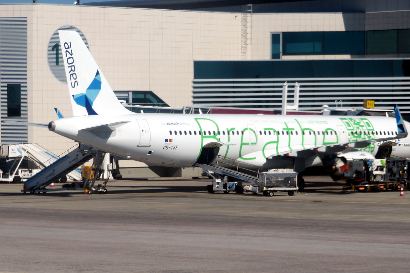 CS-TSF (cn 7972) Airbus A321-253N