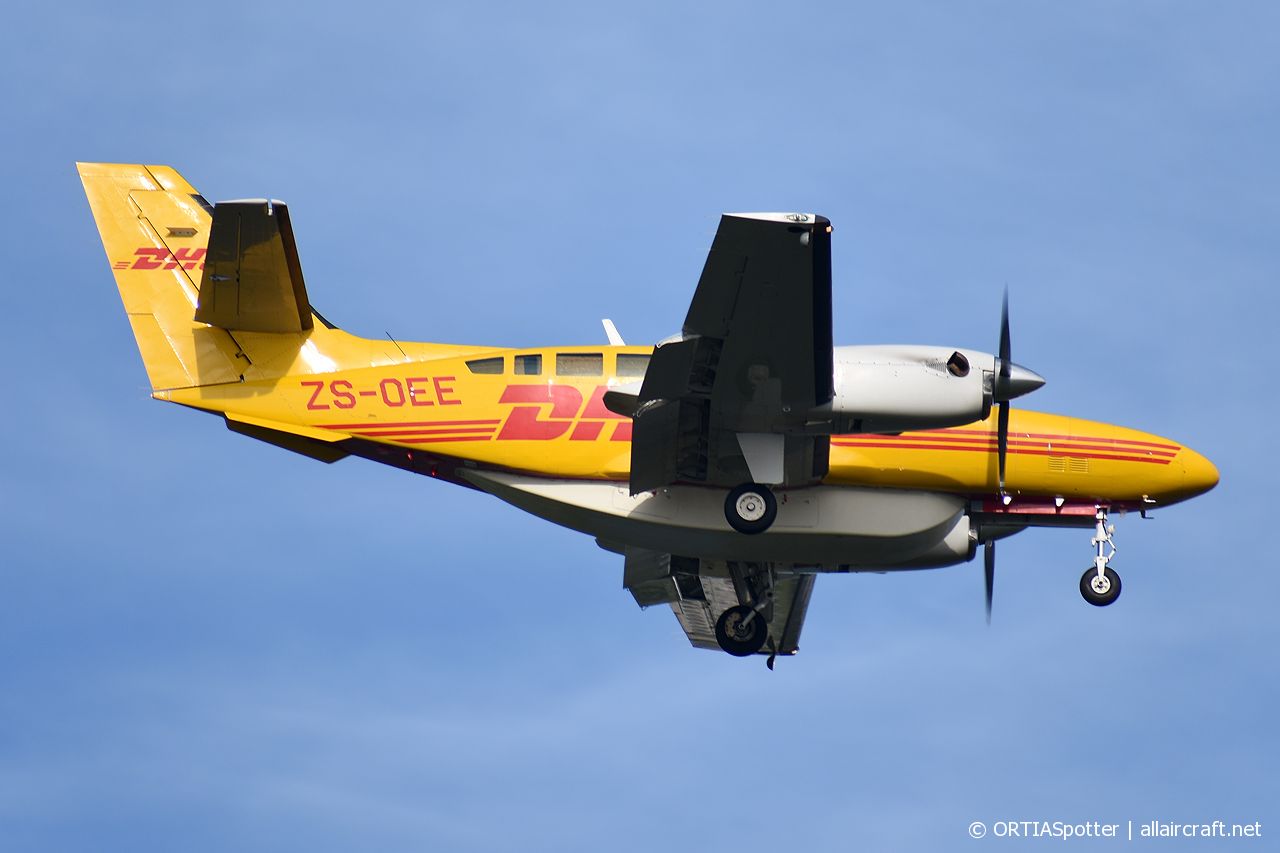 ZS-OEE · Reims-Cessna F406 Caravan II · (JNB / FAOR)