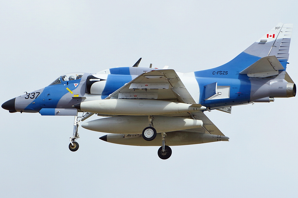C-FGZS · McDonnell Douglas A-4N Skyhawk · (LPA / GCLP)