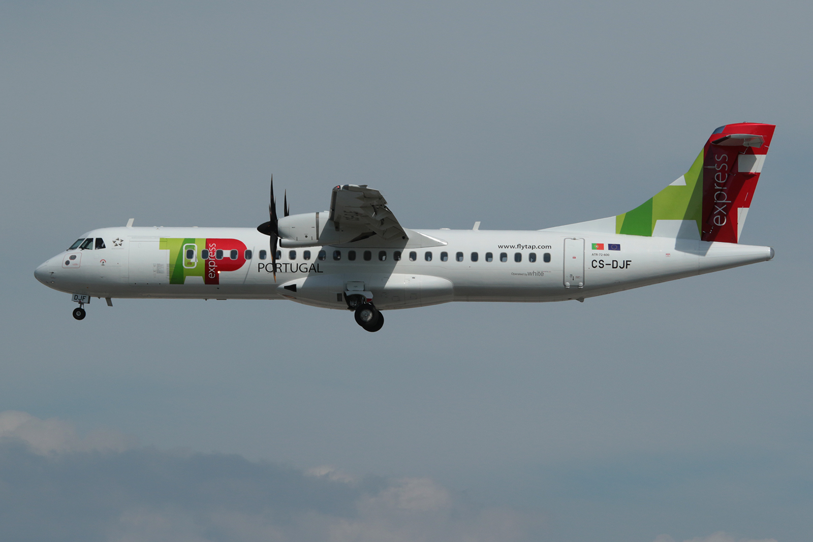 CS-DJF (1284) 2015 ATR-72-600