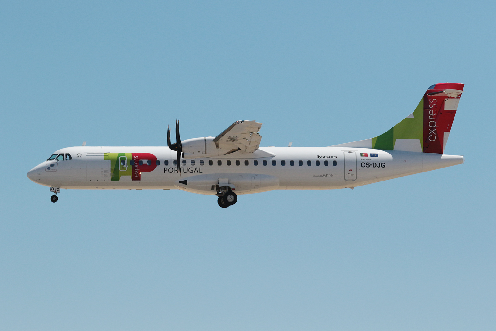 CS-DJG · ATR 72-600 · (LIS / LPPT)