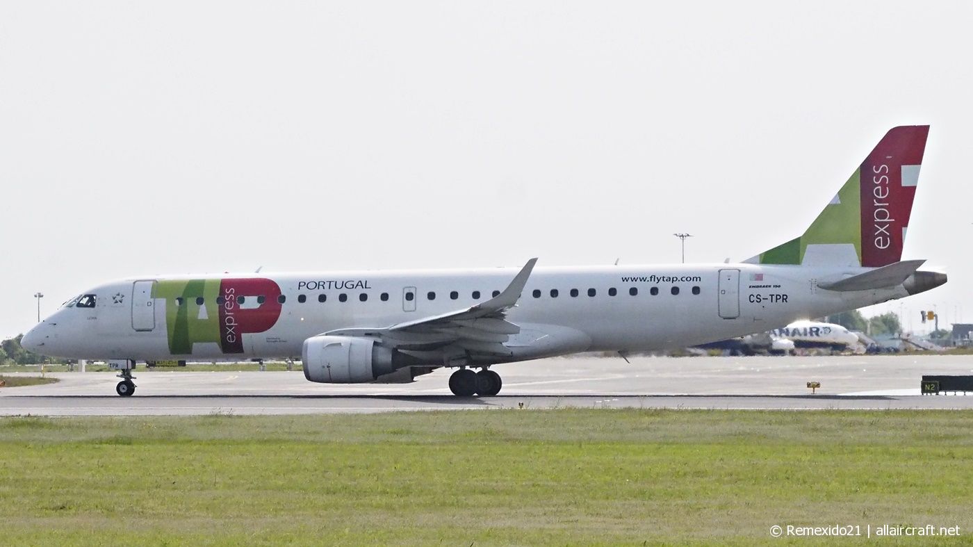 CS-TPR (19000460) Embraer 190-100LR