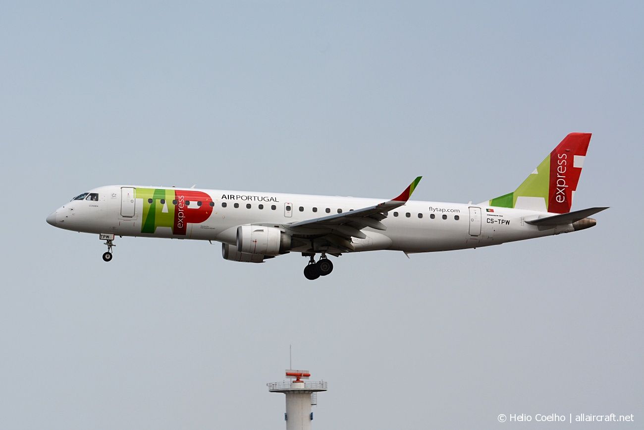 CS-TPW (19000550) Embraer 190-100LR