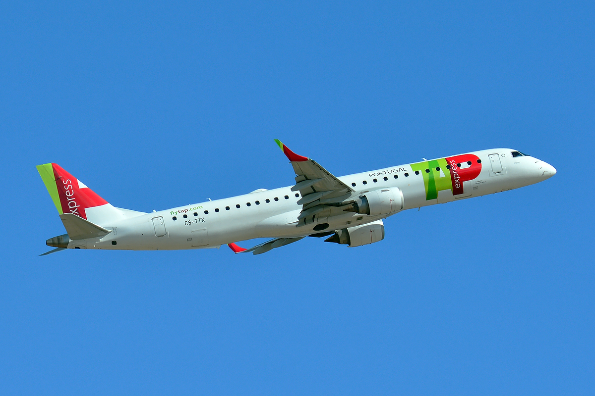 CS-TTX (19000429) Embraer 190-200IGW
