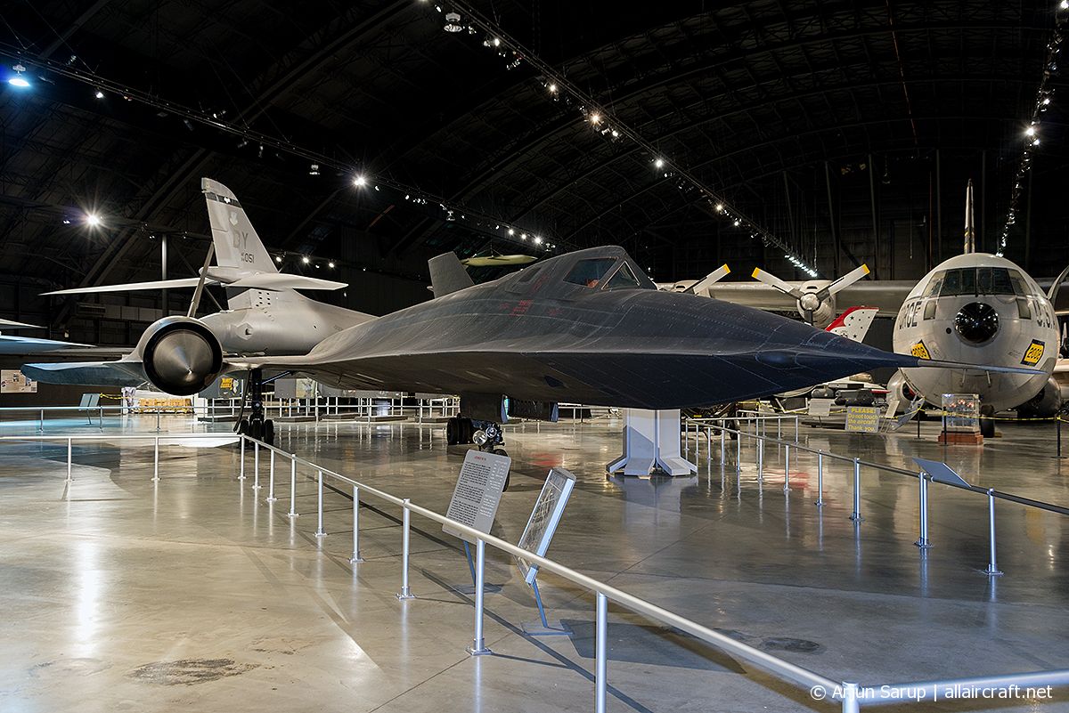 61-7976 (2027) 1961 Lockheed SR-71A Blackbird