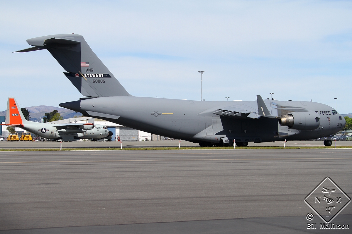 96-0005 (P-37) 1996 Boeing C-17A Globemaster III