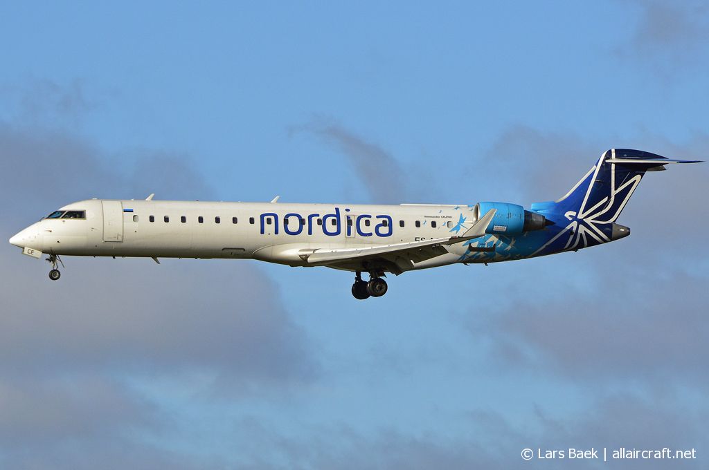 ES-ACE (10083) 2003 Bombardier CRJ-701ER