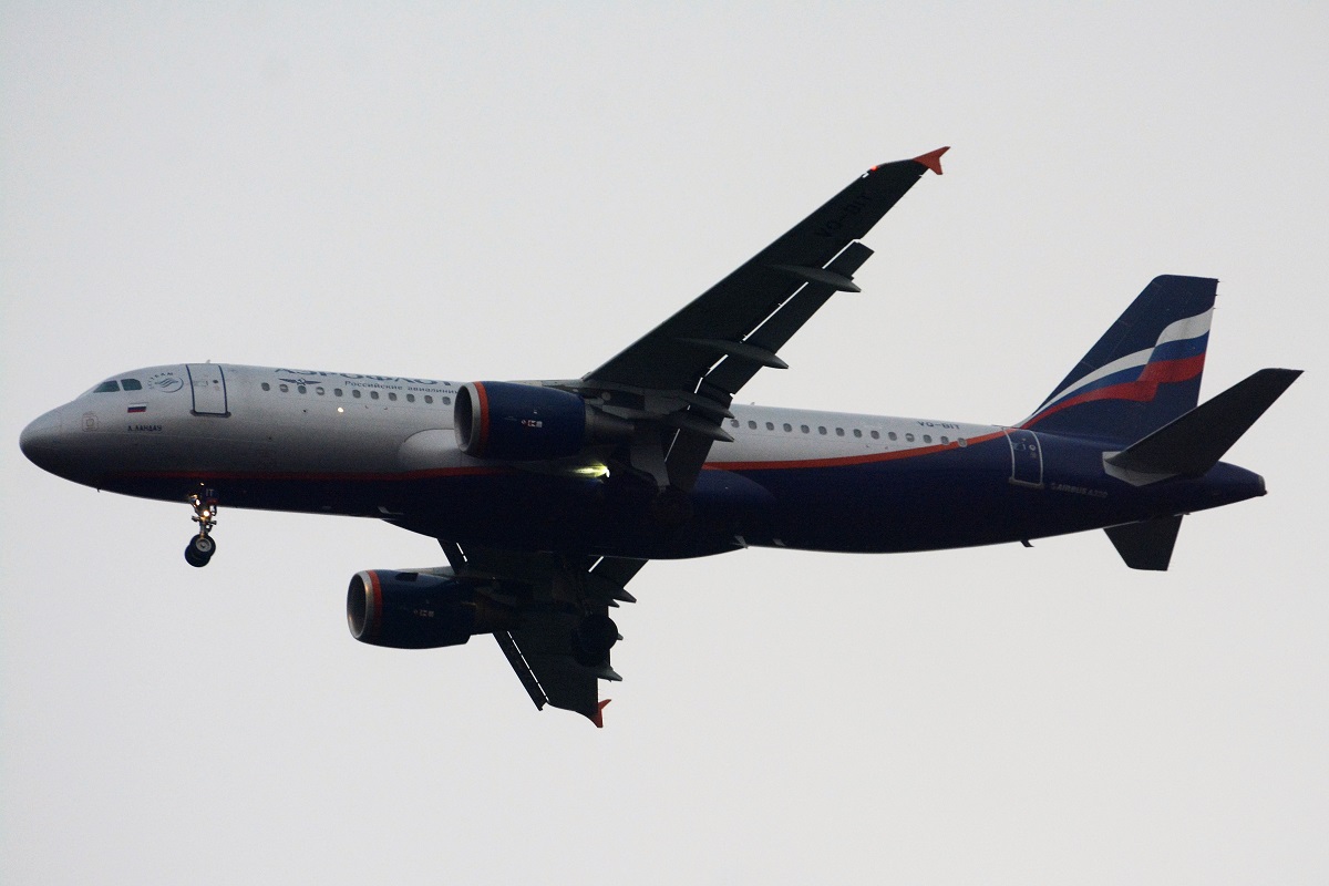 VQ-BIT (cn 4656) Airbus A320-214