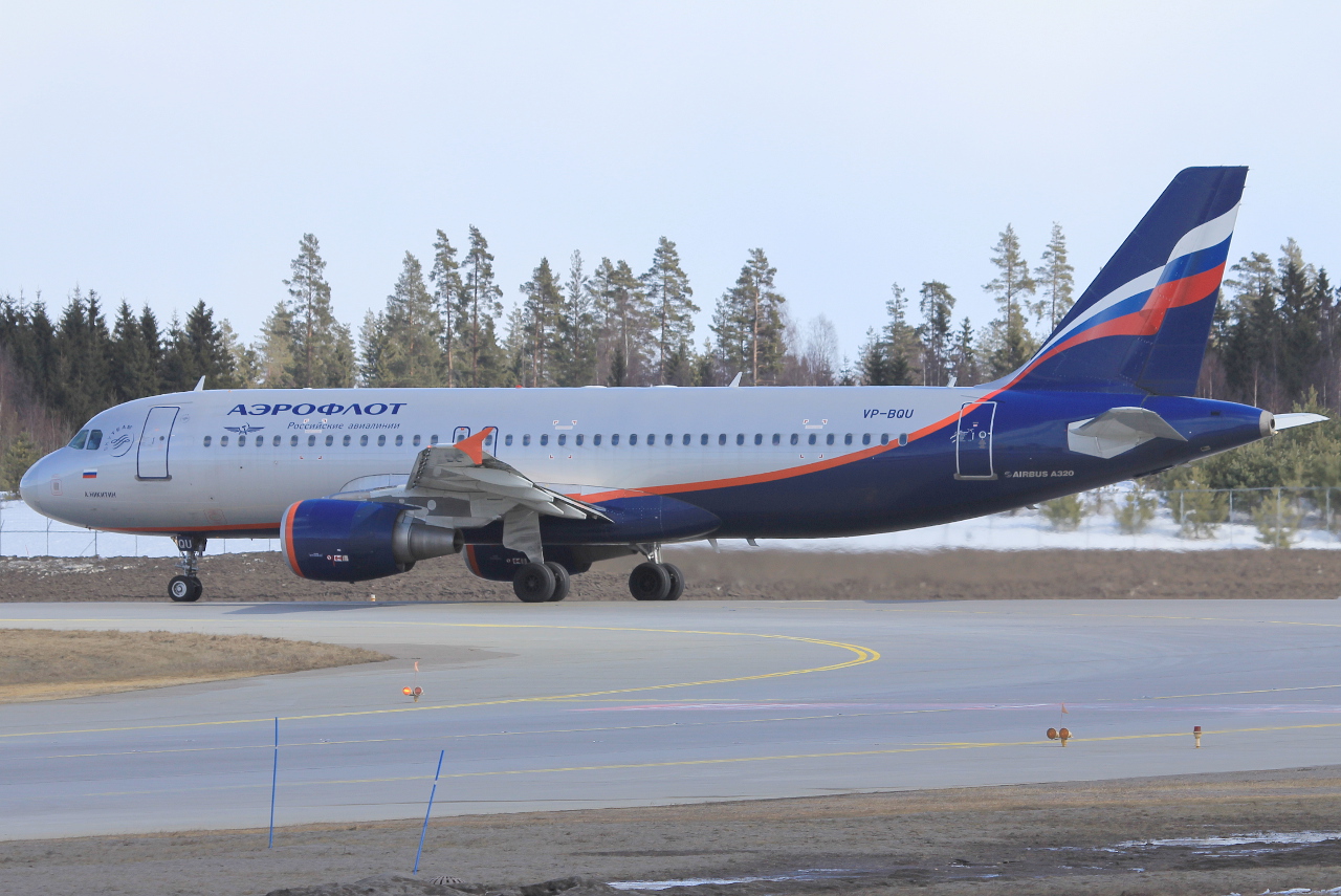 VP-BQU, (cn 3373), Airbus A320-214